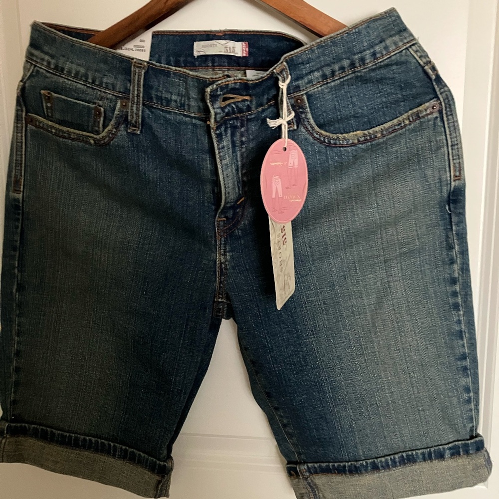 NWT Levis Shorts